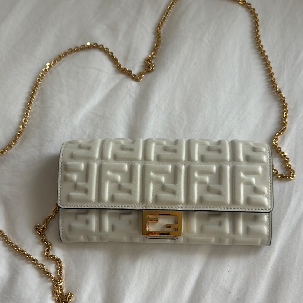 Fendi White Embossed Leather Chain Bag